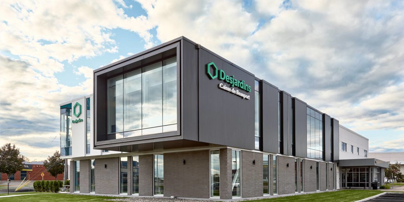Expansion and interior fit-out Caisse Desjardins Beauport